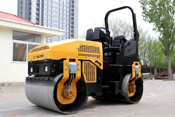 小型压路机