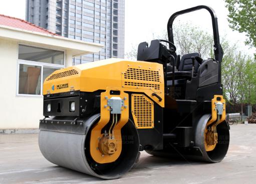 小型压路机